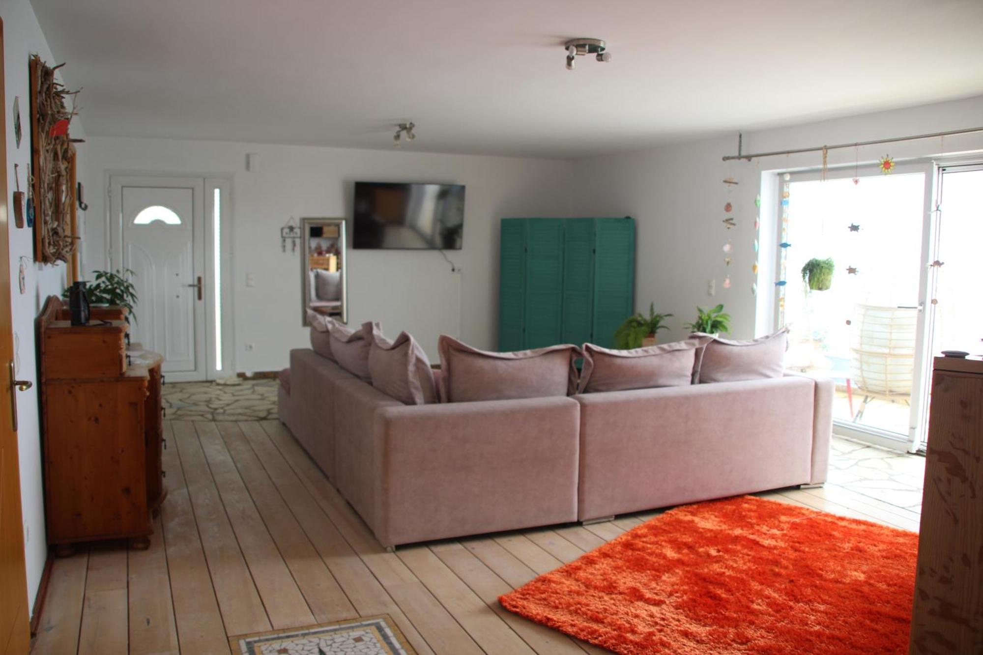 Bettina 2nd Floor *
