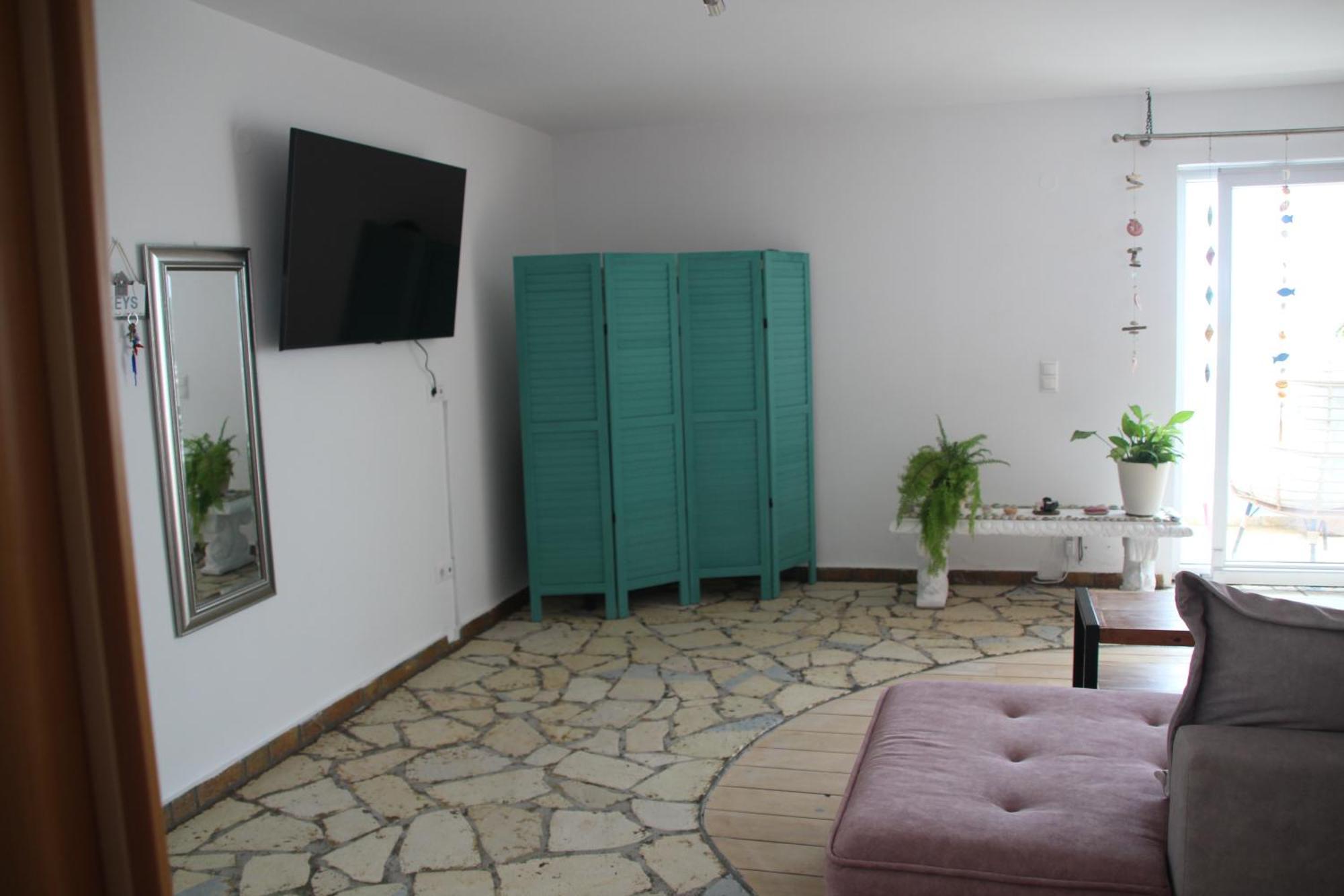 Bettina 2nd Floor * Afionas